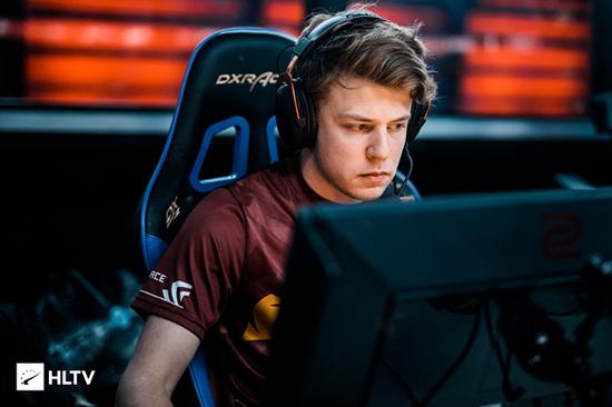 LPL赛事官网更新：LNG二队辅助Mysun加入一队阵容名单